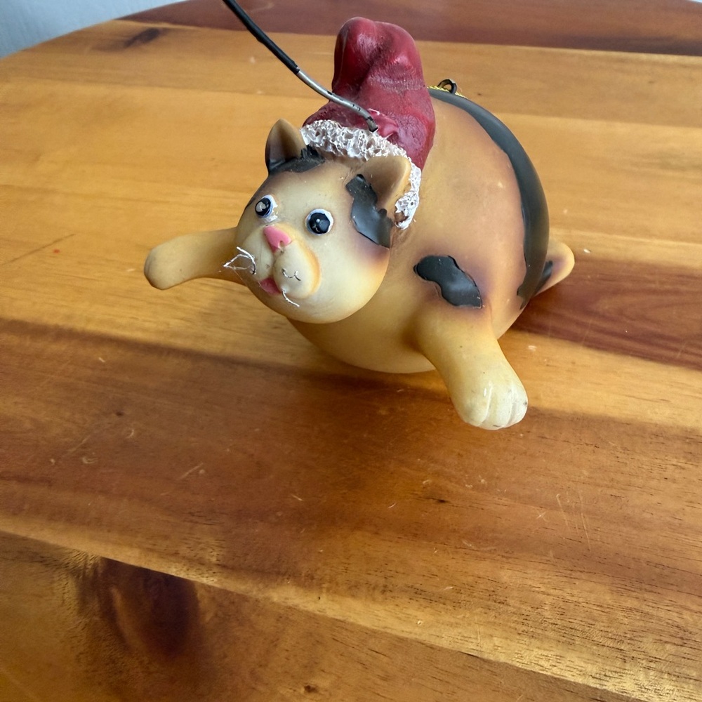 Ceramic fat calico‎ cat Christmas ornament